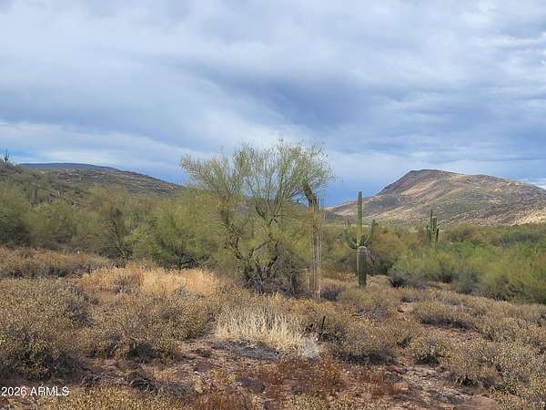 1.1 Acres of Residential Land for Sale in New River, Arizona