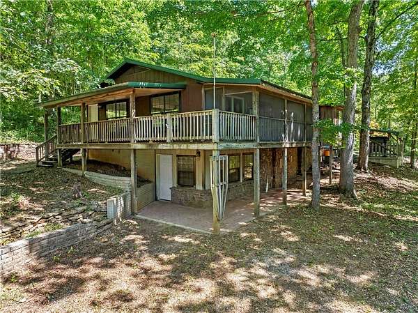 10.5 Acres of Land with Home for Sale in Compton, Arkansas