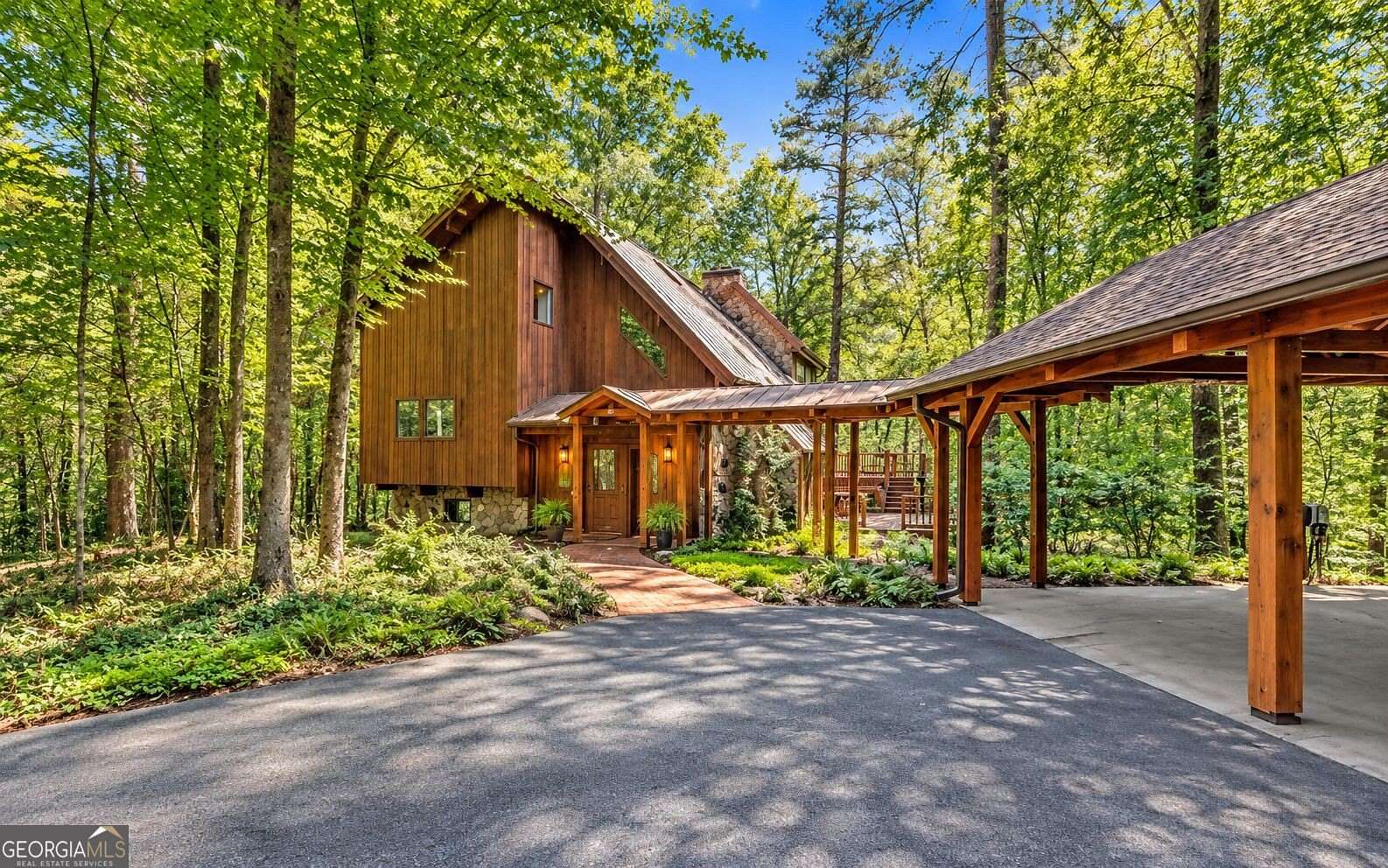 6.9 Acres of Land with Home for Sale in Toccoa, Georgia