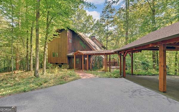 6.9 Acres of Land with Home for Sale in Toccoa, Georgia