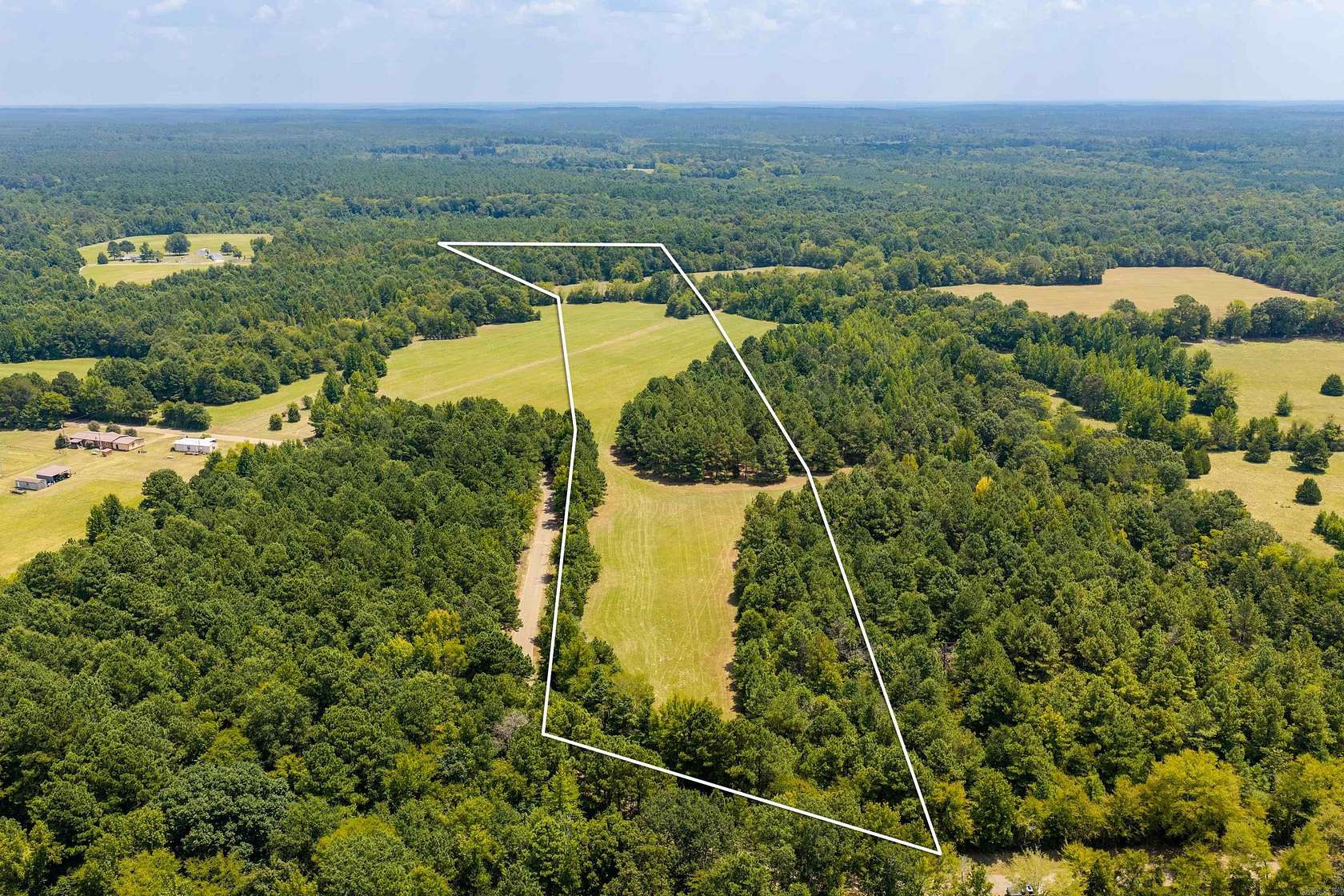 24 Acres of Recreational & Residential Land for Sale in Arkadelphia, Arkansas