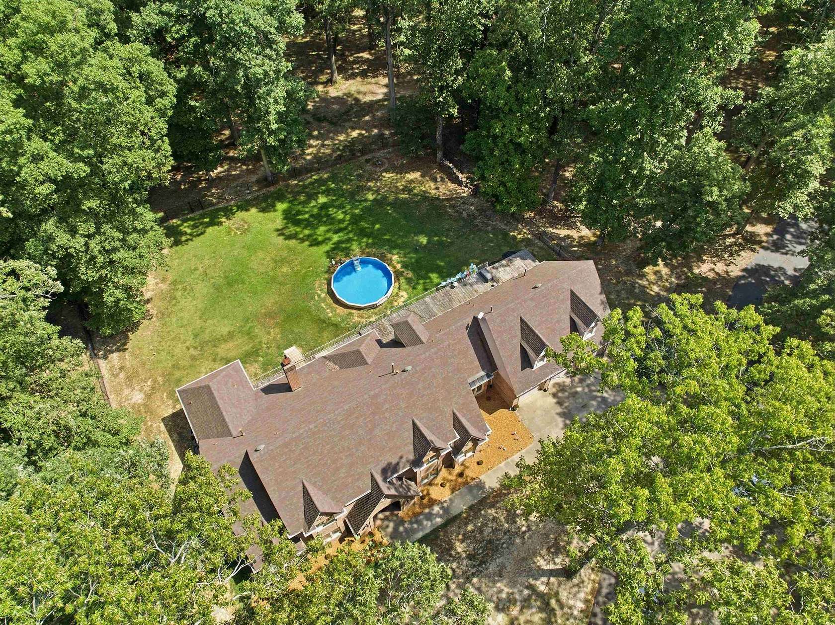 9 Acres of Land with Home for Sale in Bartlett, Tennessee