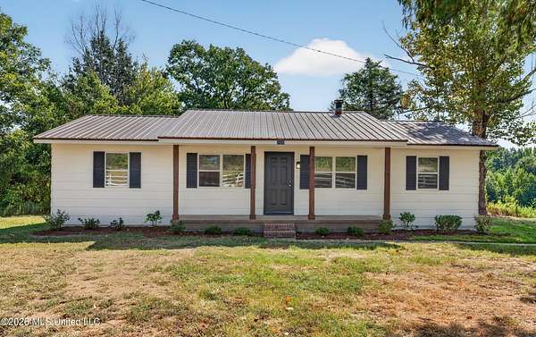4.2 Acres of Land with Home for Sale in Senatobia, Mississippi