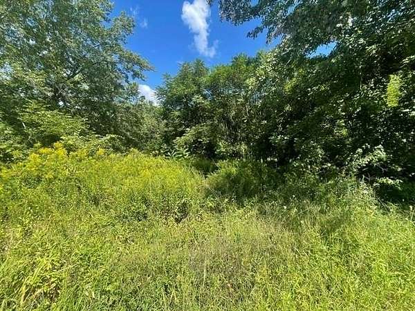 0.93 Acres of Residential Land for Sale in Burrillville Town, Rhode Island
