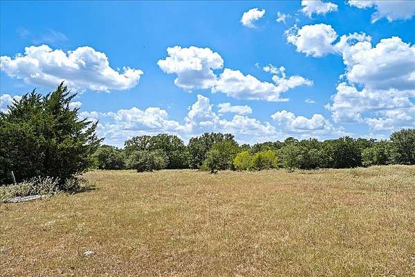 34.1 Acres of Land for Sale in Fayetteville, Texas