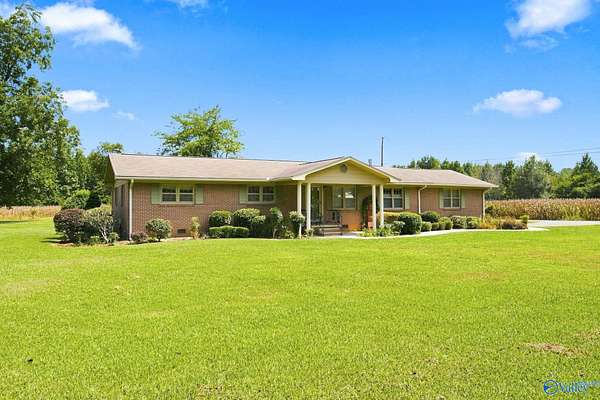 21 Acres of Land with Home for Sale in Scottsboro, Alabama