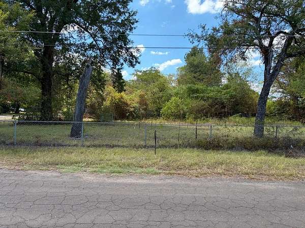 0.28 Acres of Residential Land for Sale in Longview, Texas