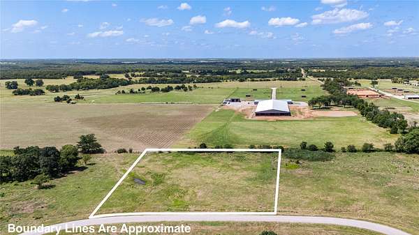 2 Acres of Residential Land for Sale in Whitesboro, Texas
