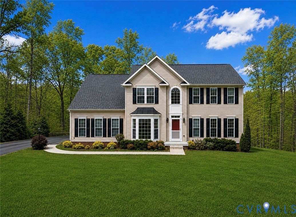 2.29 Acres of Land with Home for Sale in Louisa, Virginia