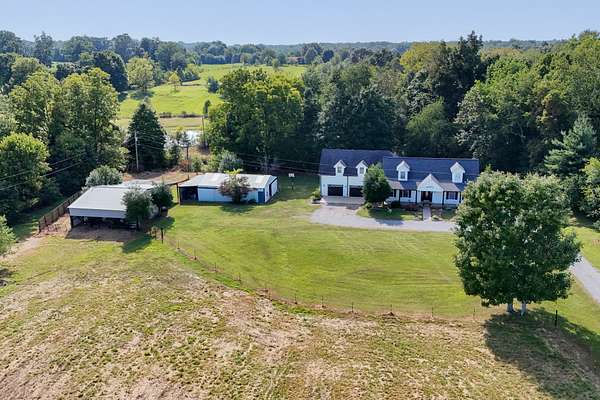 8.8 Acres of Land with Home for Sale in Portland, Tennessee