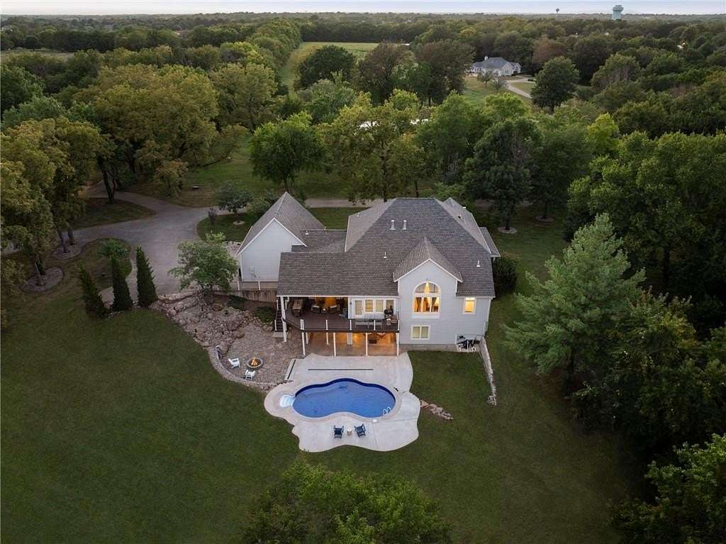 16 Acres of Recreational Land with Home for Sale in Blue Springs, Missouri