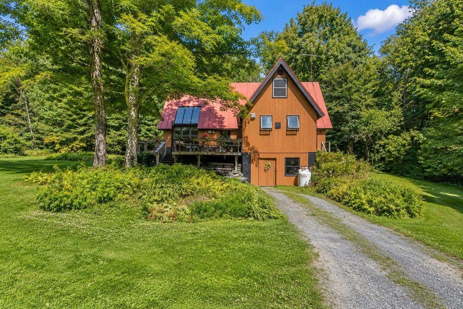 12.3 Acres of Land with Home for Sale in Middlesex, Vermont