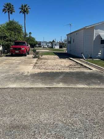 Residential Land for Lease in Edinburg, Texas
