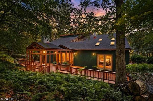 3 Acres of Land with Home for Sale in Tewksbury Township, New Jersey