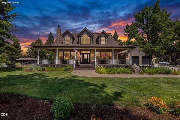 9.36 Acres of Land with Home for Sale in Sisters, Oregon
