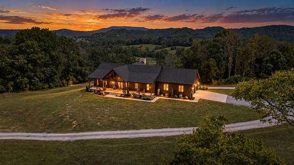 23.6 Acres of Land with Home for Sale in Woodbury, Tennessee