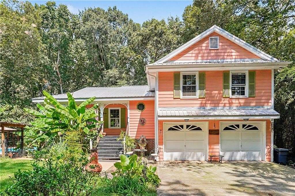 4 Acres of Land with Home for Sale in Williamson, Georgia