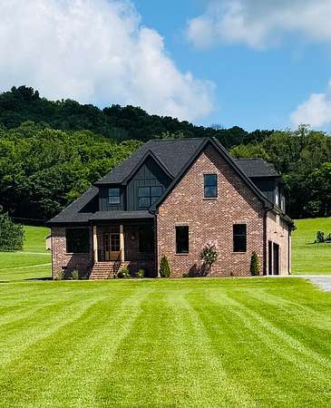 2 Acres of Land with Home for Sale in Watertown, Tennessee