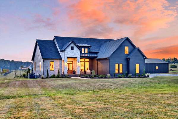 5.7 Acres of Land with Home for Sale in Cottontown, Tennessee