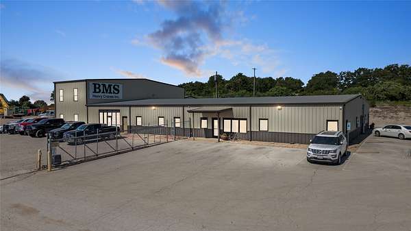 4.45 Acres of Mixed-Use Land for Lease in Weatherford, Texas