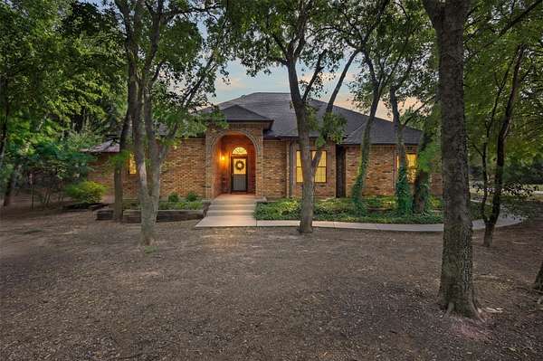 2.1 Acres of Land with Home for Sale in Midlothian, Texas