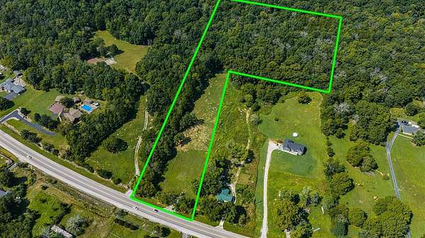 5 Acres of Residential Land for Auction in Bowling Green, Kentucky