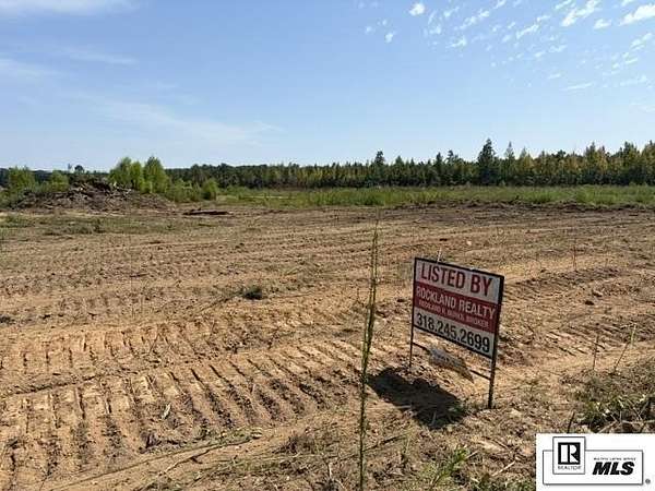 8 Acres of Residential Land for Sale in Bastrop, Louisiana