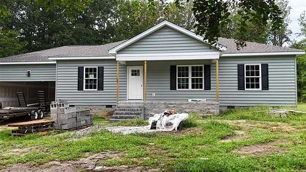 1.69 Acres of Land with Home for Sale in Dutton, Virginia