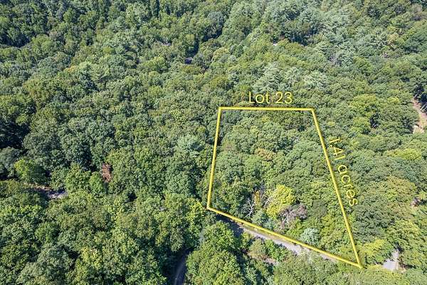 1.4 Acres of Residential Land for Sale in Blairsville, Georgia