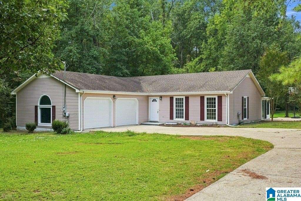 3 Acres of Land with Home for Sale in Killen, Alabama