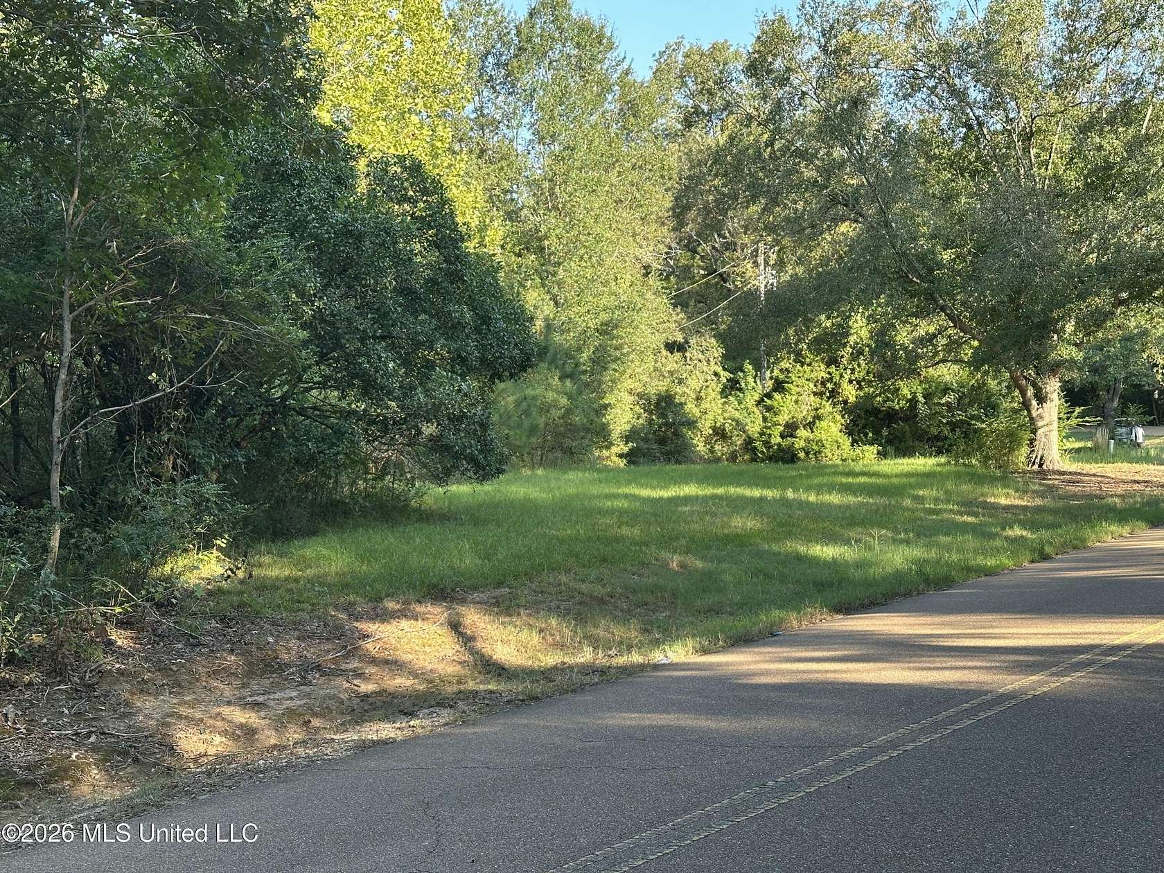 6 Acres of Residential Land for Sale in Vicksburg, Mississippi