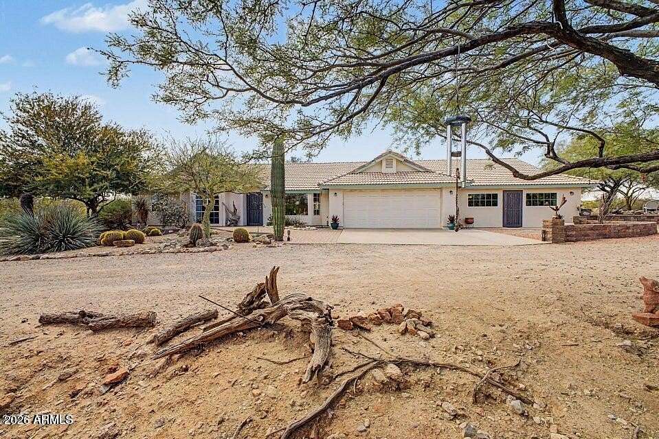 4.82 Acres of Land with Home for Lease in Wickenburg, Arizona