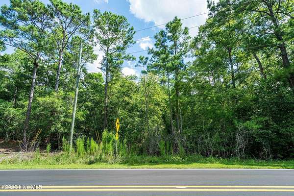 1 Acre of Residential Land for Sale in Hampstead, North Carolina