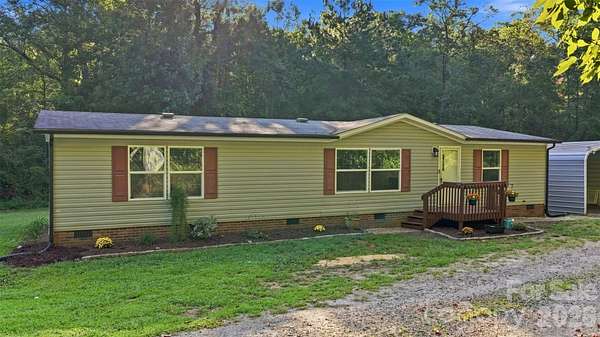 2.37 Acres of Land with Home for Sale in Hickory, North Carolina