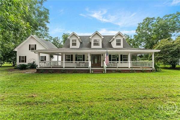 52.4 Acres of Land with Home for Sale in Patterson, Georgia
