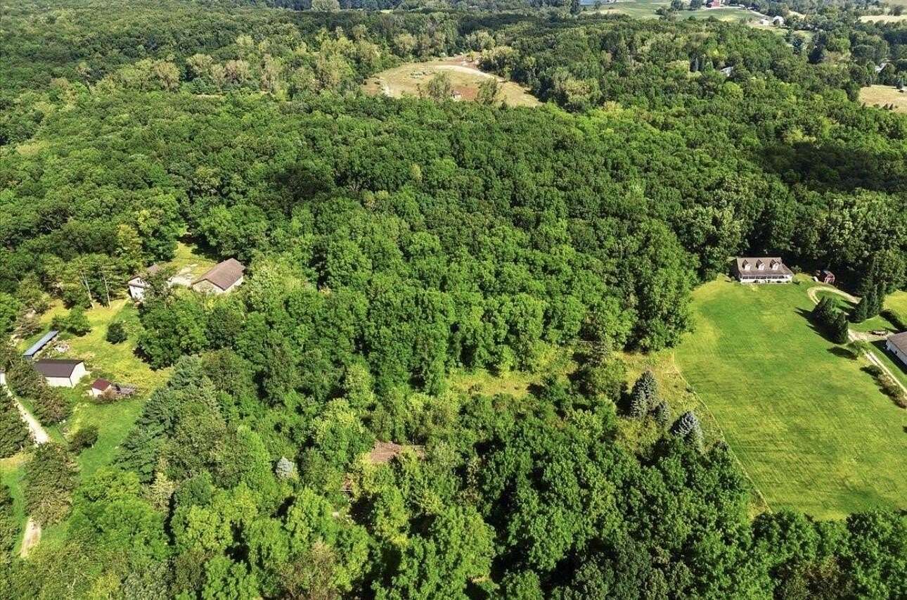 10 Acres of Residential Land for Sale in Manchester, Michigan