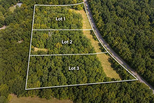 2.15 Acres of Residential Land for Sale in Charlotte, Tennessee