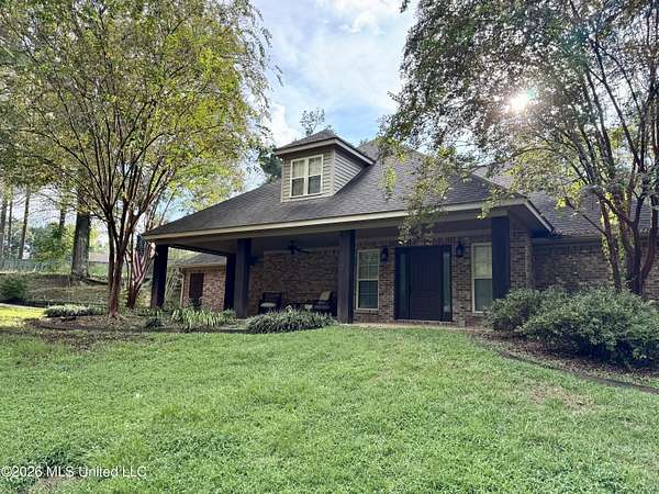 3 Acres of Land with Home for Sale in Vicksburg, Mississippi