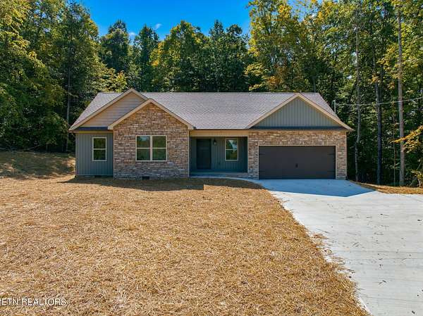 4.13 Acres of Land with Home for Sale in Maynardville, Tennessee