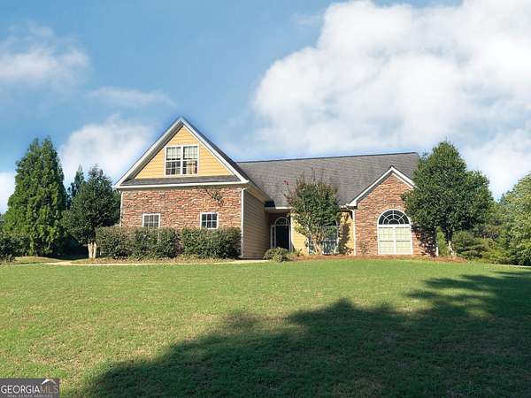 1.56 Acres of Land with Home for Lease in Madison, Georgia