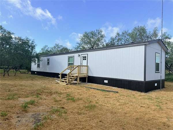 2.23 Acres of Land with Home for Sale in Skidmore, Texas