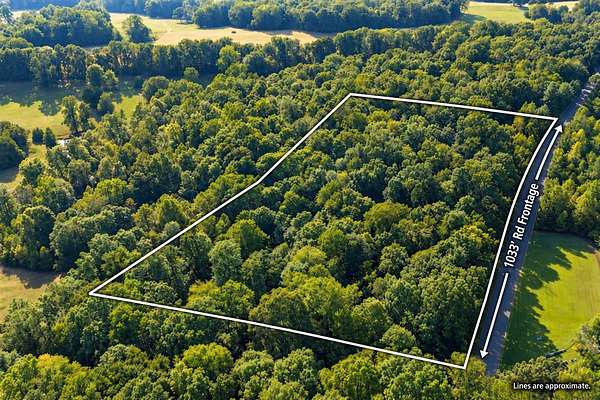 5.2 Acres of Residential Land for Sale in Charlotte, Tennessee