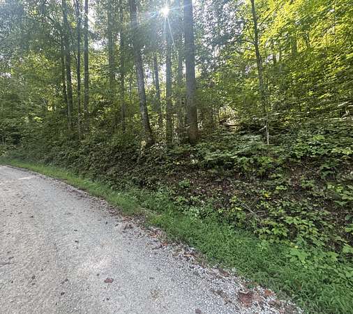 25.5 Acres of Land for Sale in London, Kentucky