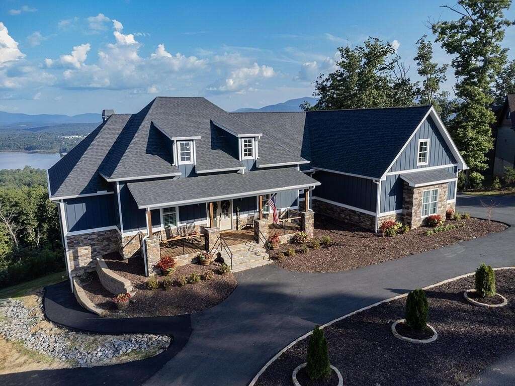 2.83 Acres of Land with Home for Sale in Blairsville, Georgia
