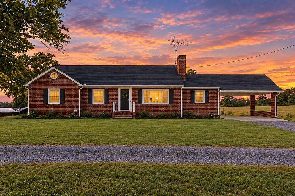 1.65 Acres of Land with Home for Sale in Buffalo Junction, Virginia