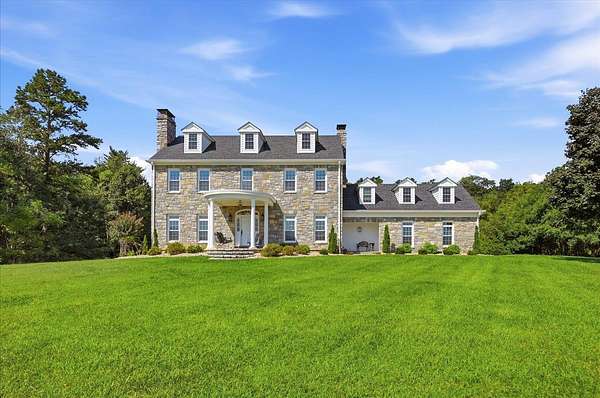 88 Acres of Agricultural Land with Home for Sale in Timberville, Virginia