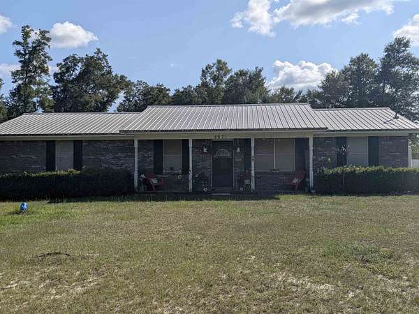 4 Acres of Land with Home for Sale in Greenwood, Florida