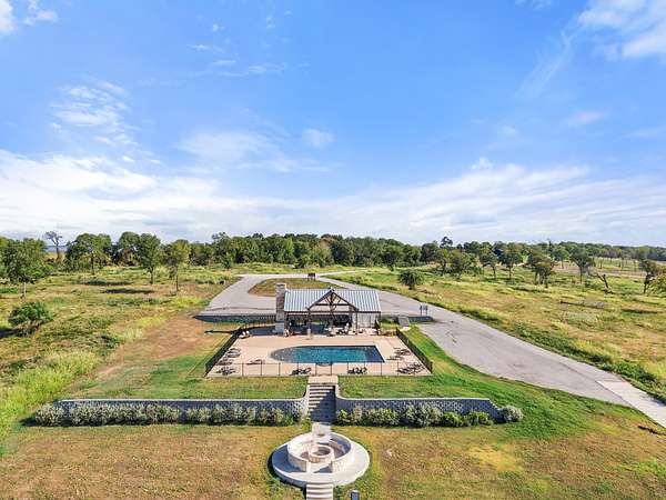 1.2 Acres of Residential Land for Sale in Kerens, Texas