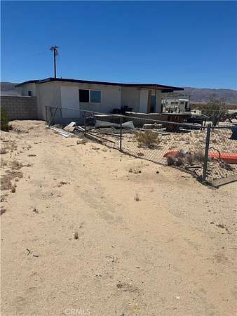 2.5 Acres of Land with Home for Sale in Twentynine Palms, California