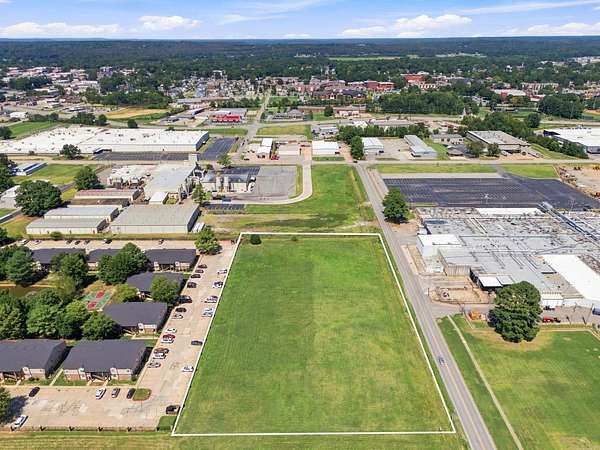 3.4 Acres of Mixed-Use Land for Sale in Searcy, Arkansas